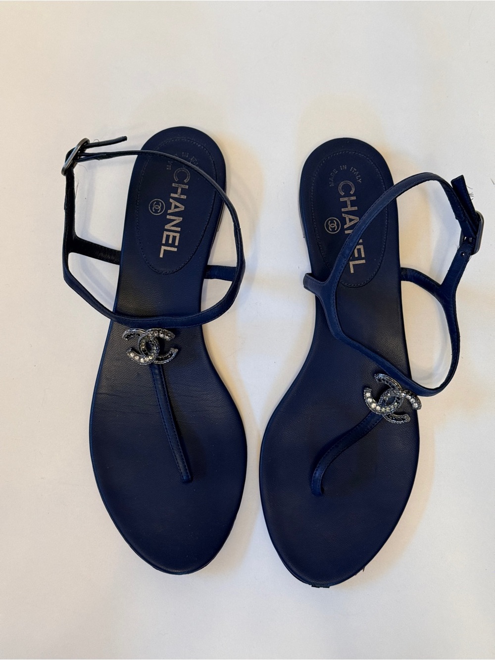 CHANEL Women’s EU 40.5 Navy Leather Crystal CC Thong Sandals Ankle Strap